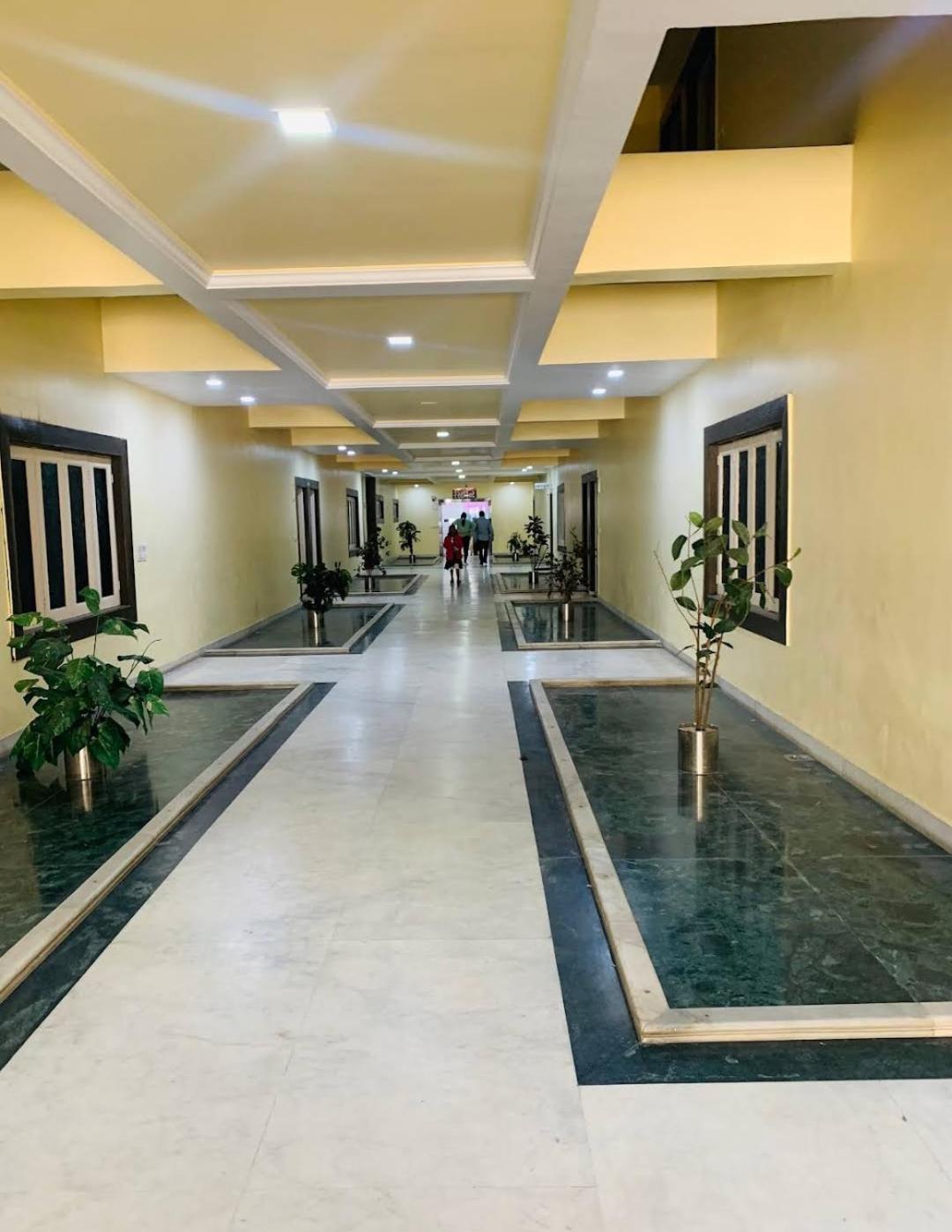 Вилла Shree Saurashtra Leuva Patel Samaj Натхдвара Экстерьер фото